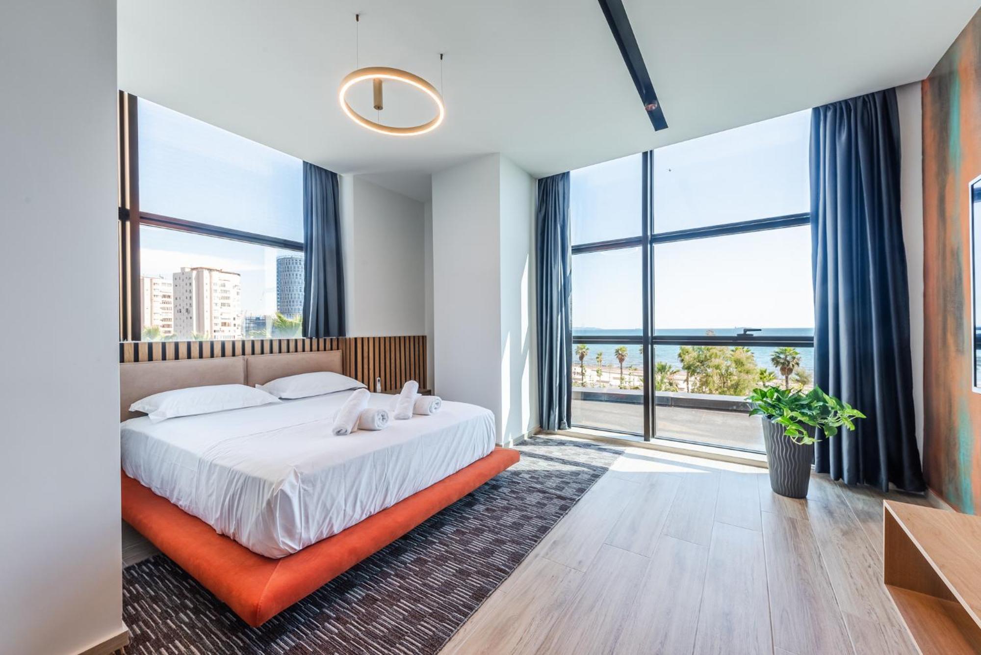 Marina Luxury Suites By Ps Durrës 外观 照片